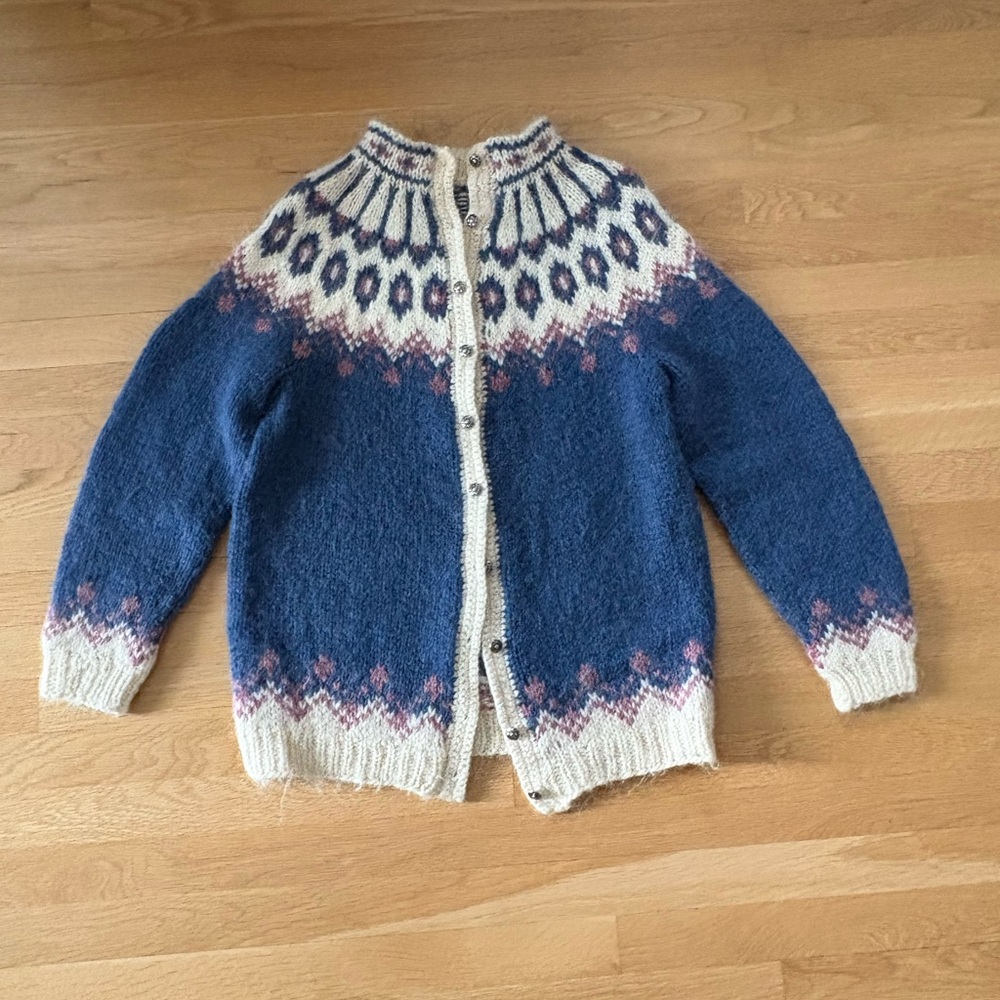Vintage Hand Knit Faire Isle Wool Cardigan Sweater w Iconic Silver Buttons / S-M - Picture 6 of 13